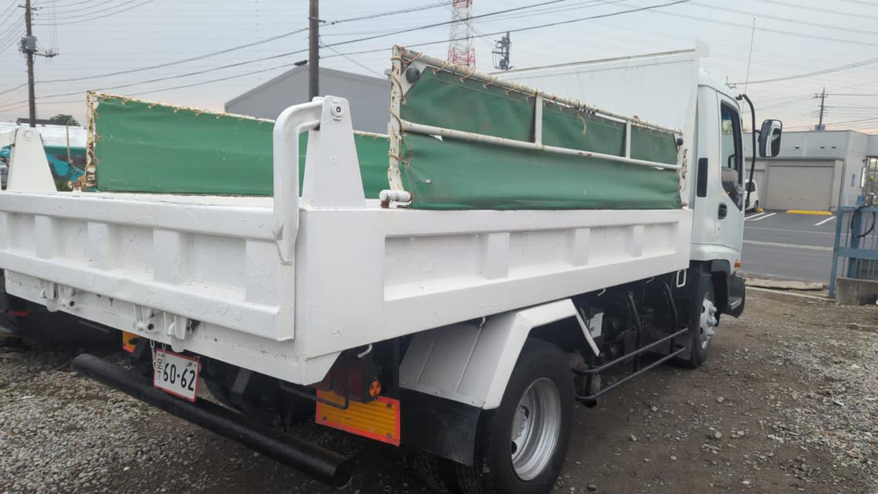 2004 ISUZU FORWARD Dump